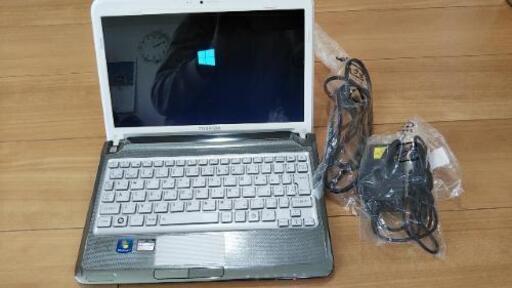ネットブック(白)TOSHIBA dynabook satellite T210