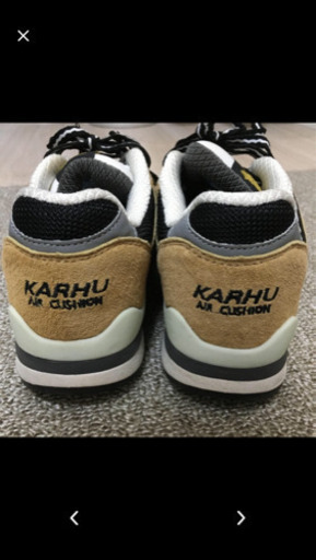 KARHUスニーカー