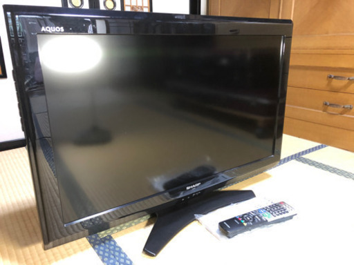 液晶テレビ　32インチ　シャープ　アクオス