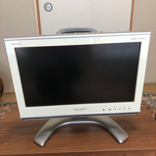 テレビ　16インチ