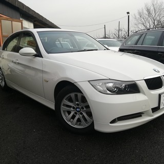 綺麗！　BMW　320i　バックモニター！　人気のアルピンホワイ...