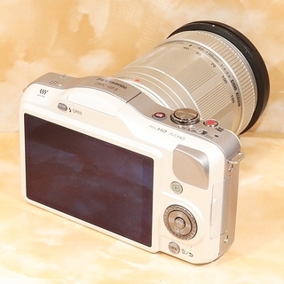 ★美品級＆すぐ使えるSDカード★パナソニック GF3 望遠レンズセット