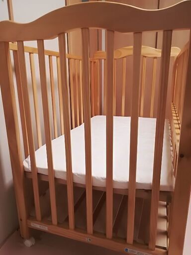 アネシス ベビーベッド ㈱大和屋 2種類のお布団一式おまけ付き  