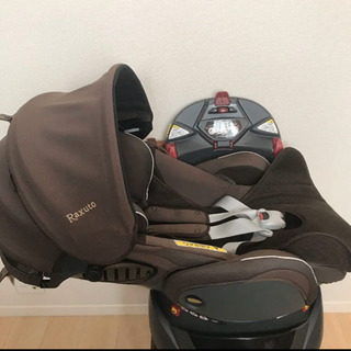 受け渡し予定済み】Apricaフラディアラクート〈プレミアム〉回転式