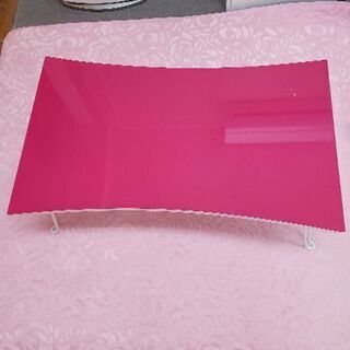 ピンク色の折り畳みテーブル (取りにお越しになれる方)