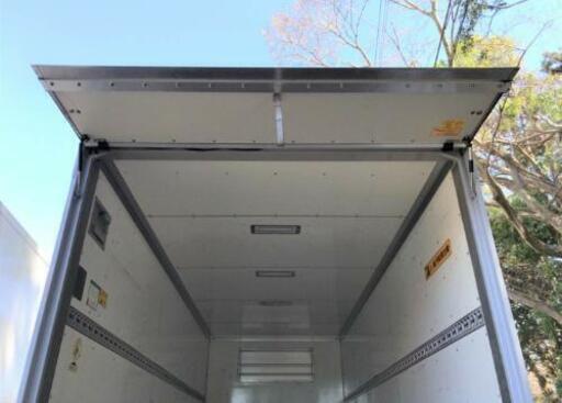 かなりの美品です！】 アルミコンテナ 扉なし 長さ約595cm×幅228cm×高