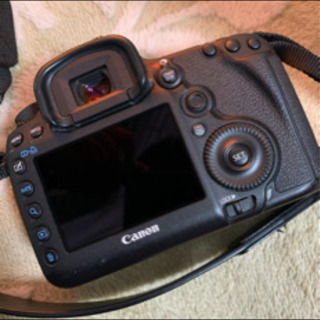 新品】Canon EOS 7D Mark II ボディ