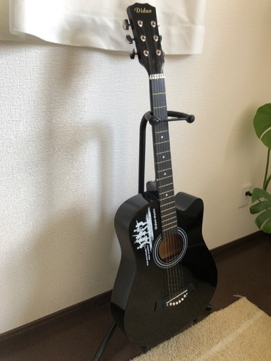 ギター買って下さい^_^台付き