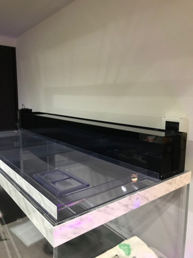 1200白水槽、フタ、水槽台、コーナーカバー、上部フィルターとポンプ付き