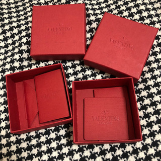 valentino 名刺入れ+ ピアスの箱×2個