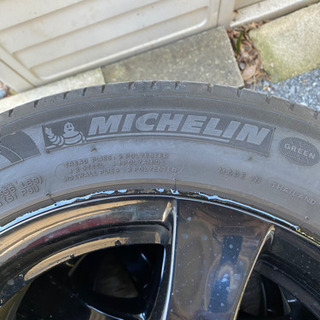 ブラックのカッコいいBORBETホイル4本セット