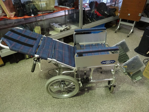 ◆NISSIN/日進医療器◆介助用車椅子　NA-118B　折りたたみ　リクライニング　施設　病院　介護　USED ◇NISSIN/日進医療器◇介助用車椅子 NA-118B 折りたたみ