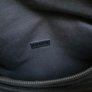 新品 BALENCIAGA ウエストバッグ ボディバッグ　黒