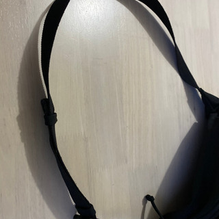 新品 BALENCIAGA ウエストバッグ ボディバッグ　黒