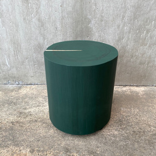 黒板塗料を塗った切り株 高さ約31cm