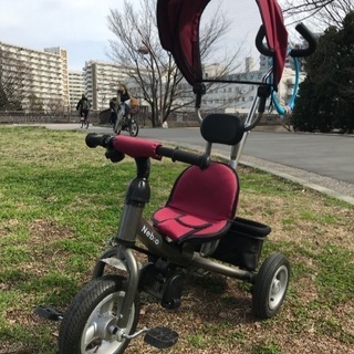 三輪車　1歳から5歳　かじとり押し棒付き