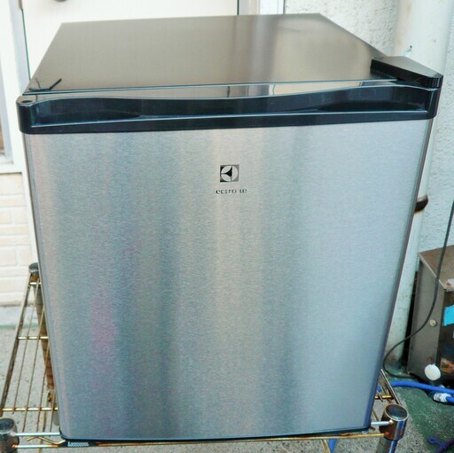 ☆エレクトロラックス Electrolux ERB0500SA-RJP 44L 直冷式1ドア冷蔵庫◆部屋置きにも最適