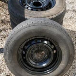 ハイエースタイヤ、ホイールセット