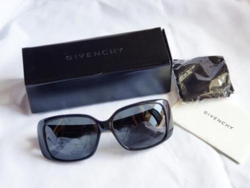 GIVENCHY　SGV718