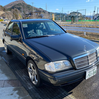 メルセデス　ベンツ　C200