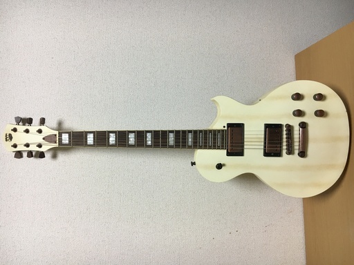 品】エレキギター：AXL GUITARS www.elsahariano.com