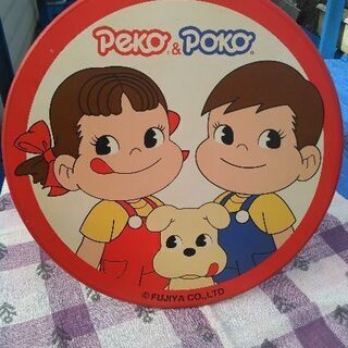 ペコちゃん ポコちゃんのテーブル ティアラ 佐倉のテーブル 座卓 ローテーブル の中古あげます 譲ります ジモティーで不用品の処分