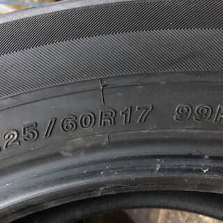 YOKOHAMA BluEarth E51A 225/60R17 17インチ 夏タイヤ 4本 2016年製 アルファード ヴェルファイア等 　(TE248) クレジットカード QR決済可能
