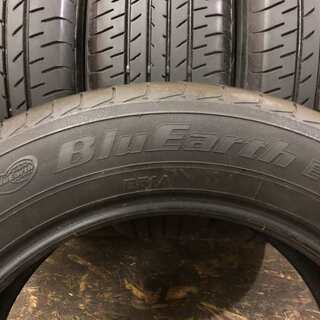YOKOHAMA BluEarth E51A 225/60R17 17インチ 夏タイヤ 4本 2016年製 アルファード ヴェルファイア等 　(TE248) クレジットカード QR決済可能