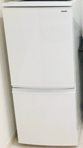 シャープ　冷蔵庫　137L プレーンホワイト　SJ-DA14D-W