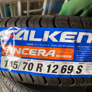 145/70r12 ファルケン新品