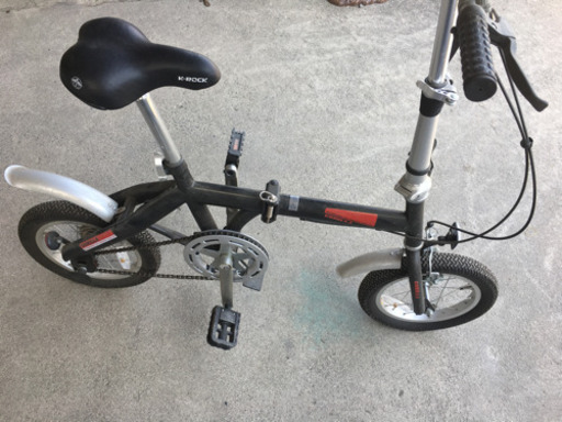 k74 折り畳み自転車　黒　タイヤ要整備前提　中古　新生活　新社会人　応援