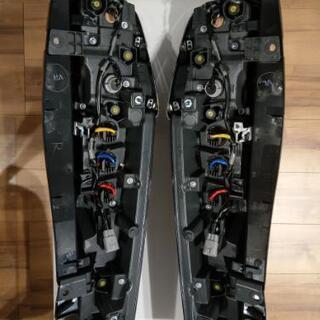 ｳﾞｫｸｼｰ80系　テール