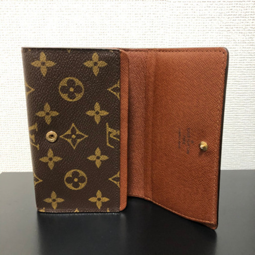 LV 二つ折り財布