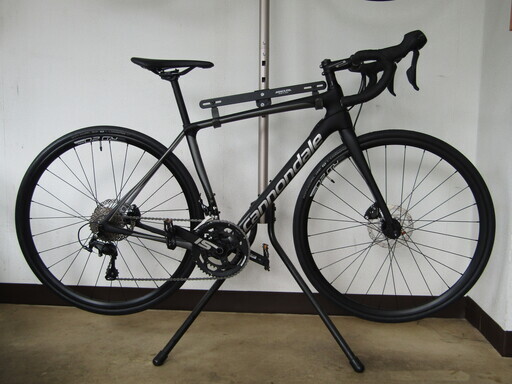キャノンデール　シナプス　カーボンディスク　105　2018 CANNONDALE SYNAPSE CARBON DISC 105　エンヂュランスロード　ロングライド