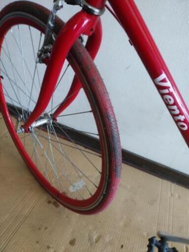 Viento クロスバイク 赤