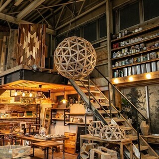 Tvでおなじみ 廃古材から家具や空間を作る町工場 インテリア事務方募集 パレットp 吉田のインテリアコーディネーターの正社員の求人情報 株式会社 パレットハウスジャパン ジモティー