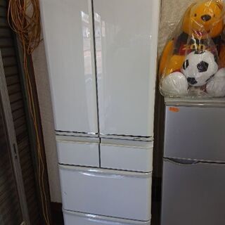 【入荷しました❗】SHARP プラズマクラスター搭載6ドア冷蔵庫146