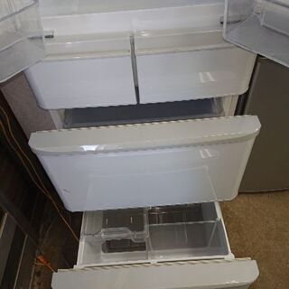 【入荷しました❗】SHARP プラズマクラスター搭載6ドア冷蔵庫146