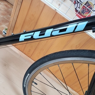 フジ　クロスバイク　Fuji　3×7段変速