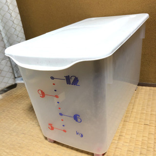米びつ　プラスチック容器