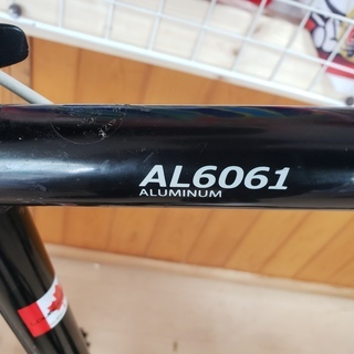 ルイガノ　LOUIS GARNEAU　AL6061 クロスバイク 　3×7段