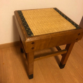 木製の椅子 アンティーク 畳 