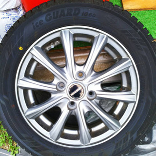 タイヤ　YOKOHAMA 美品　14インチ