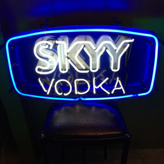 SKYY VODKA ネオン看板