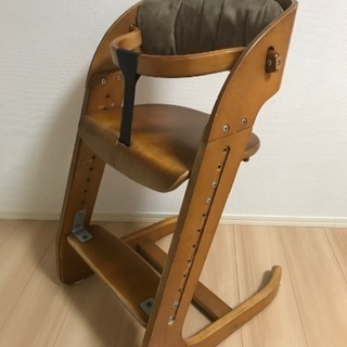 子供用　木製の椅子