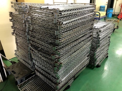 【大量まとめて大放出】スチールラック メタルシェルフ 中区大須