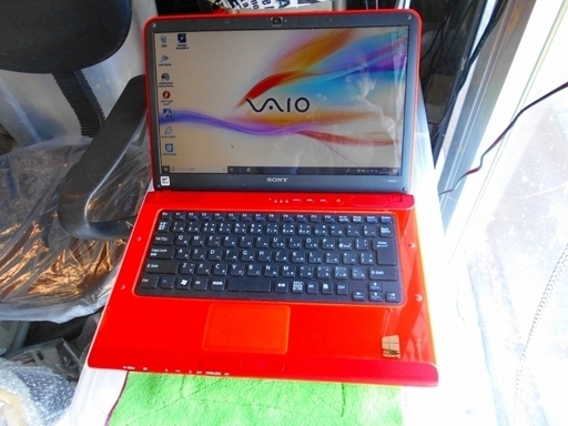 Core i5 　SONY vaio VPCCA4AJ きれいなレッド!!