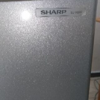 《SHARP》単身用冷蔵庫！2013年製　75㍑