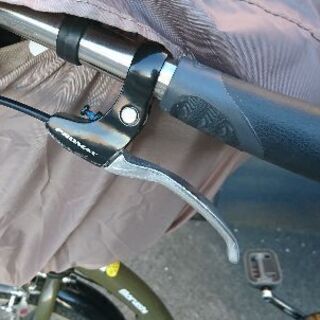 取引中】ふらっかーずシュシュ オリーブグリーン 非電動