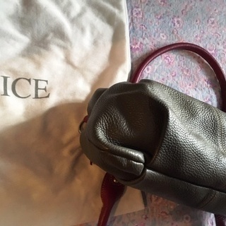 Del Guidice レザーハンドバッグ（イタリア製）